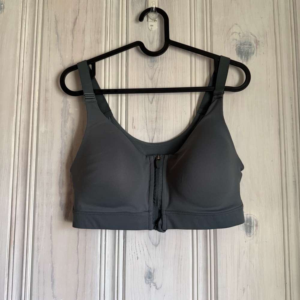 Old Navy High Support Full Zip Front Power Soft Sports Bra size 34 C